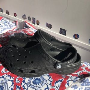 Black Crocs🖤